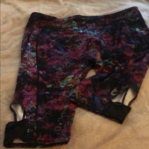 26/28 Workout Capris